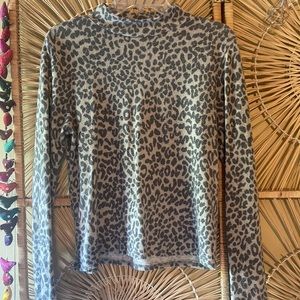 ANTISTAR | leopard turtle neck